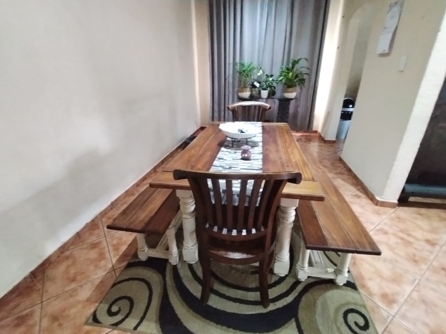 3 Bedroom Property for Sale in Safari Gardens North West